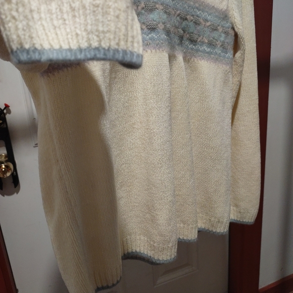 Women's Sweater " Crazy Horse" from Liz A Claiborne Size L V-Neck Long Sleeves - Picture 8 of 12